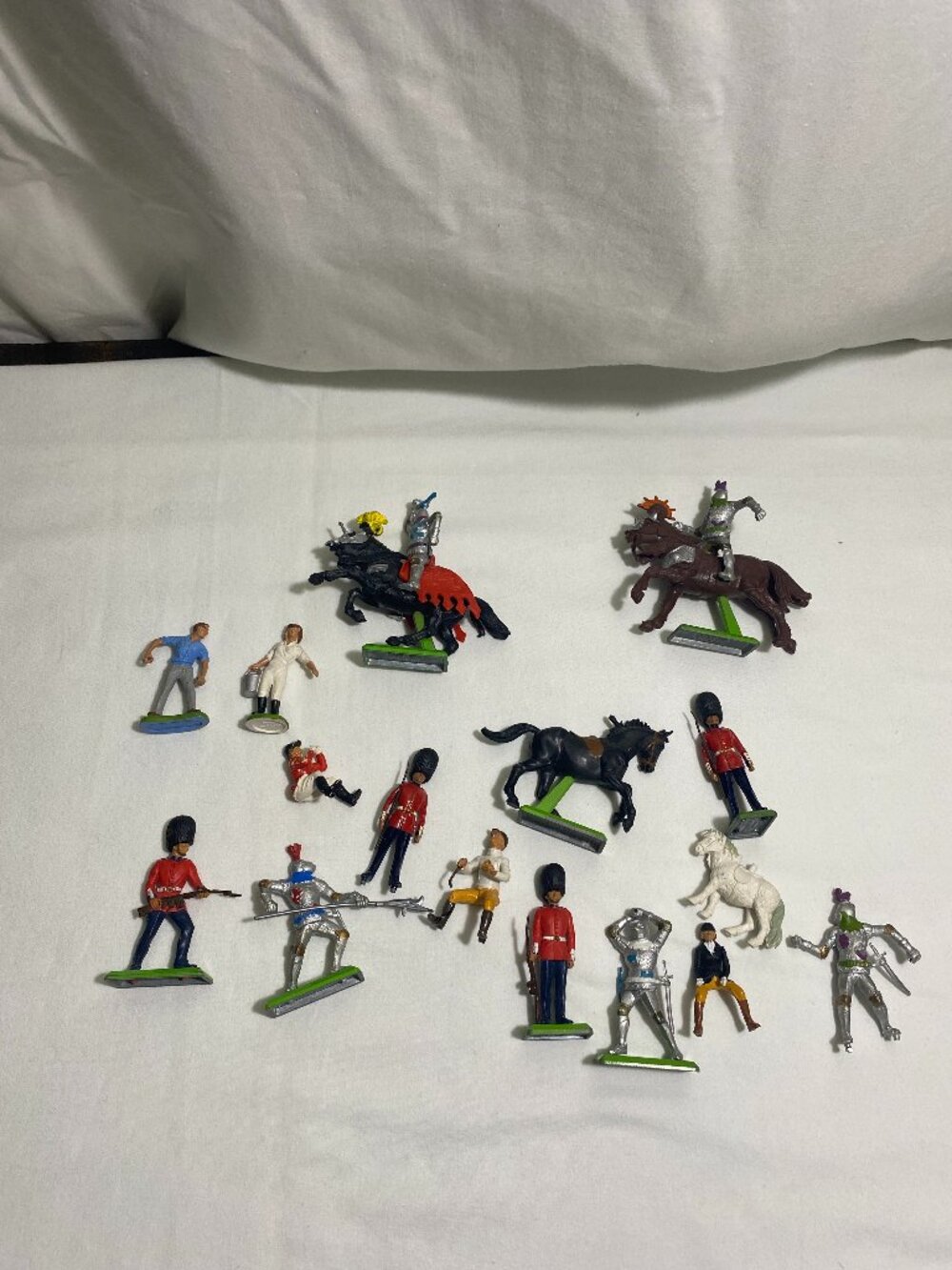 Britains Deetail Vintage Toy Soldier Figure Lot Horses Guards Knights England 17